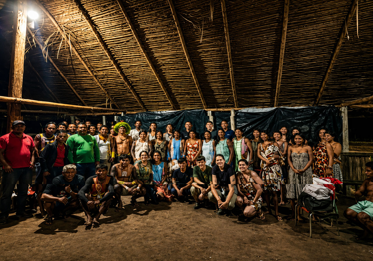 Reunião entre representantes da empresa e comunidade rural